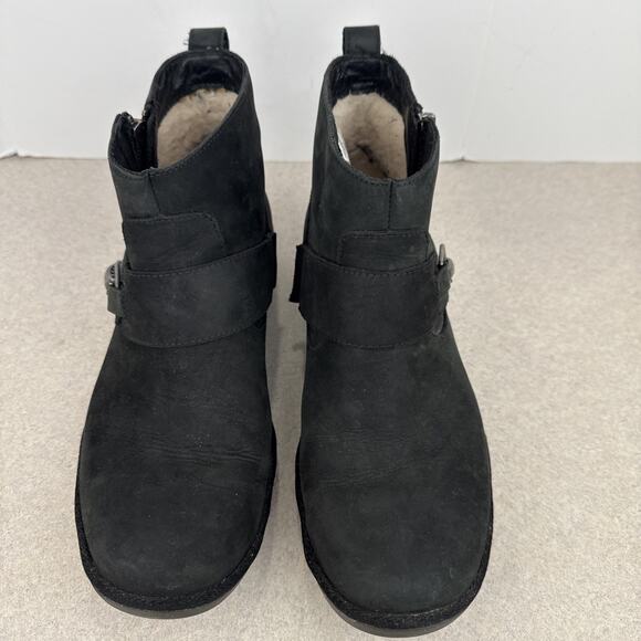 Women’s Black Ugg Cheyne Ankle Waterproof Leather‎ Boots Buckle Size 8.5 - Picture 3 of 10